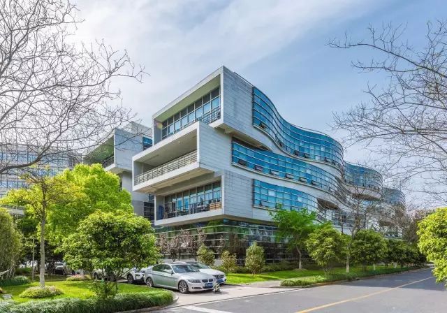 仙知機器人與上海交通大學攜手成立聯合實驗室，共拓智能制造新篇章